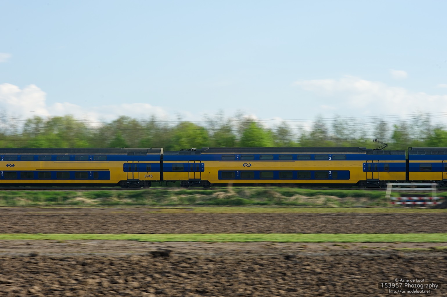 ADL_099496    120429 184425